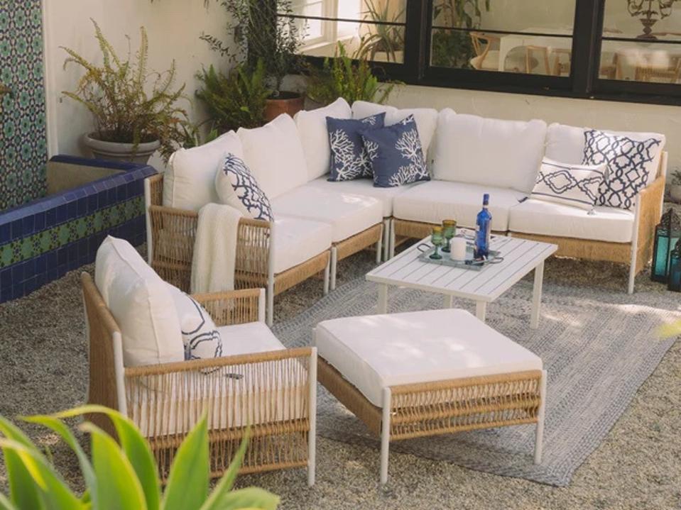 Outdoor Rugs and Carpets for Wicker Patio Furniture Accessories