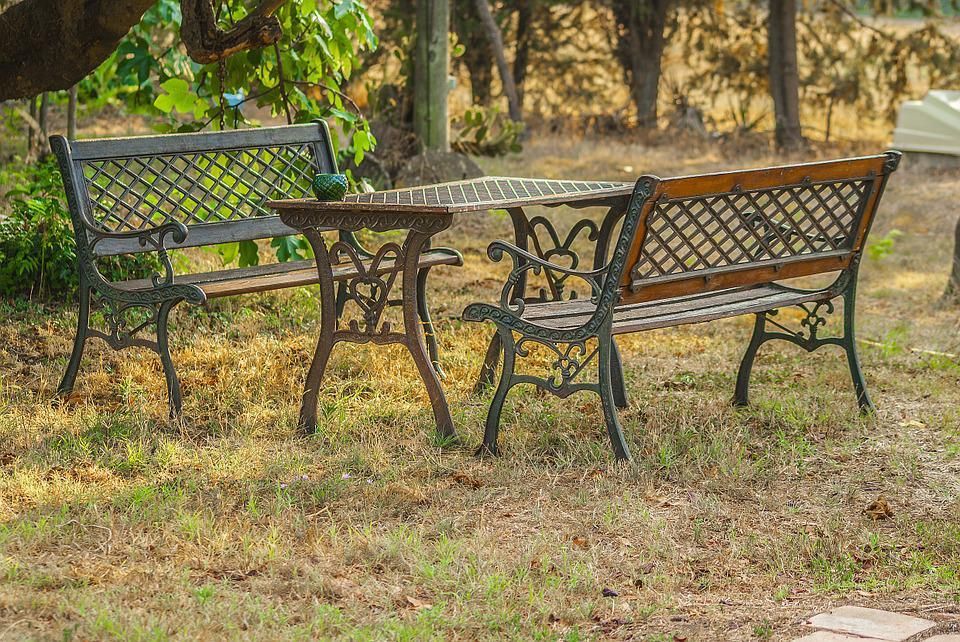 10 Wrought Iron Patio Furniture Designs