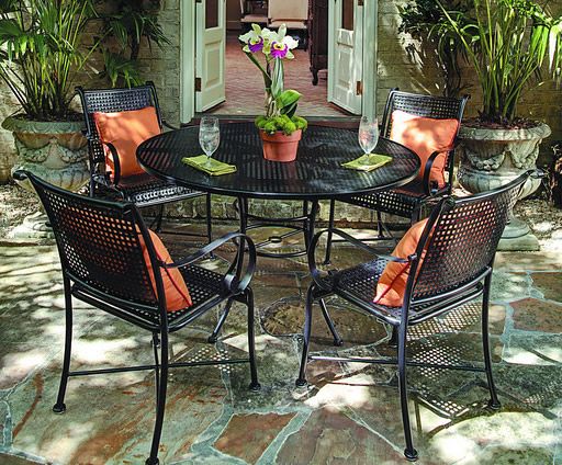 Classic Designs of Wrought Iron Patio Furniture