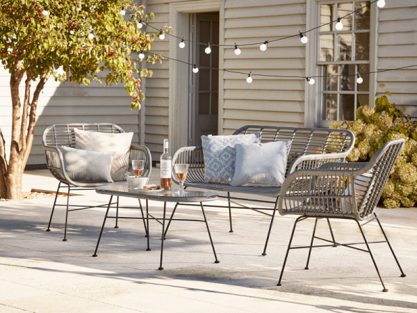minimalist and modern outdoor furniture and accessories