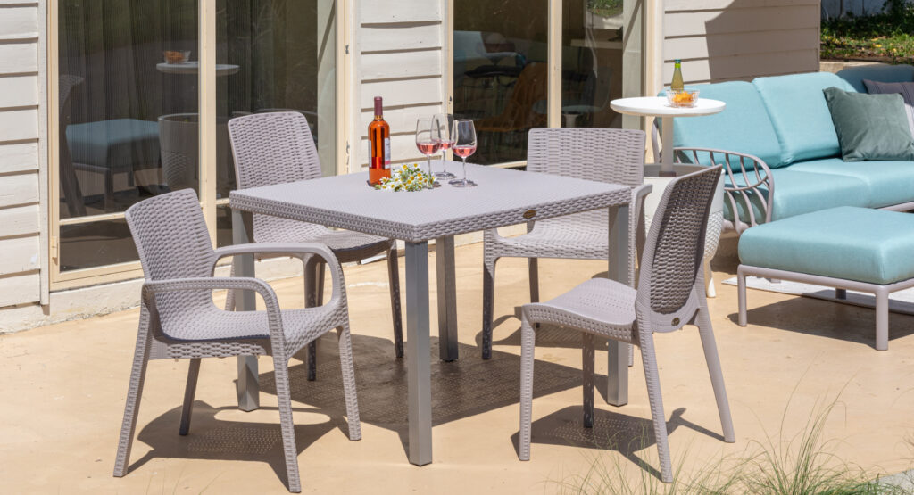 Online Retailers for buy plastic patio furniture