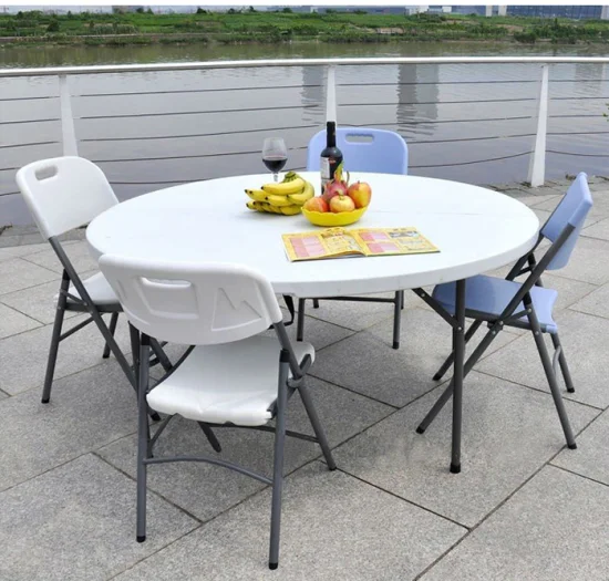 Round plastic Tables