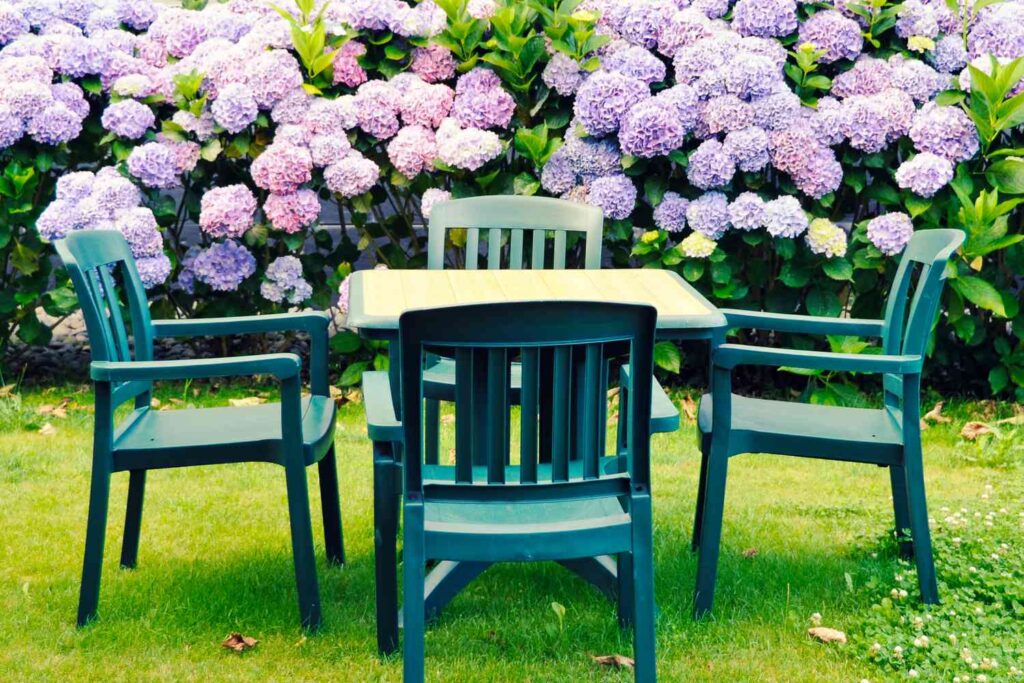 Seasonal Care for Plastic Patio Furniture