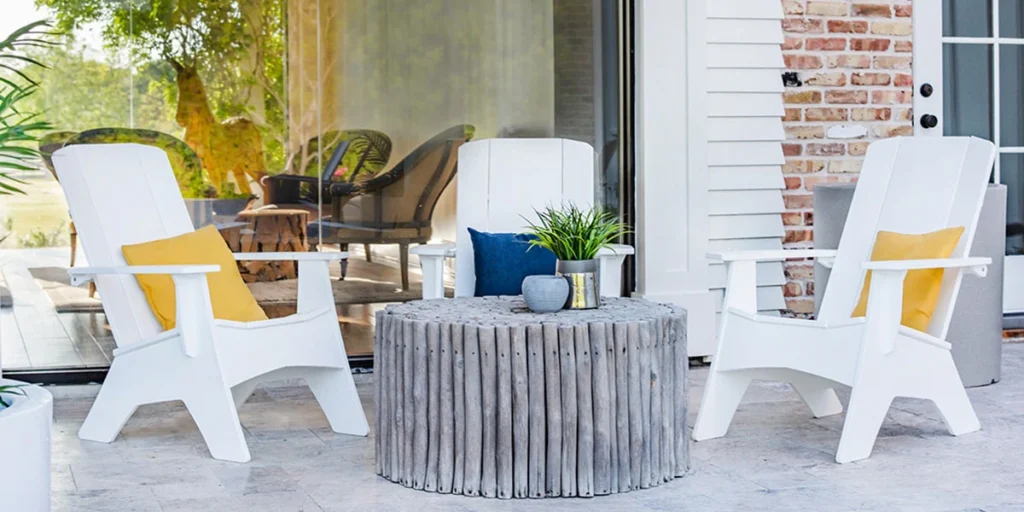 Plastic Plastic Patio Furniture vs Wood