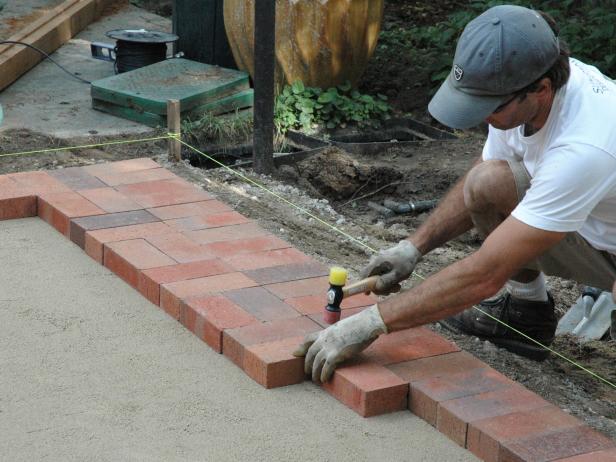 How to Build a DIY Patio Brick in 6 Simple Steps