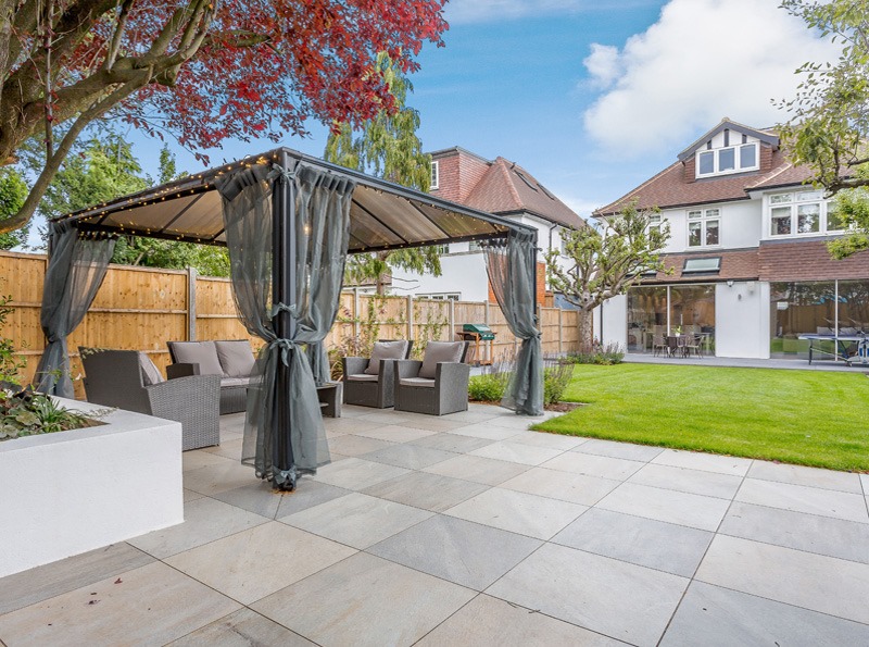 Two-tone patio Porcelain Paving