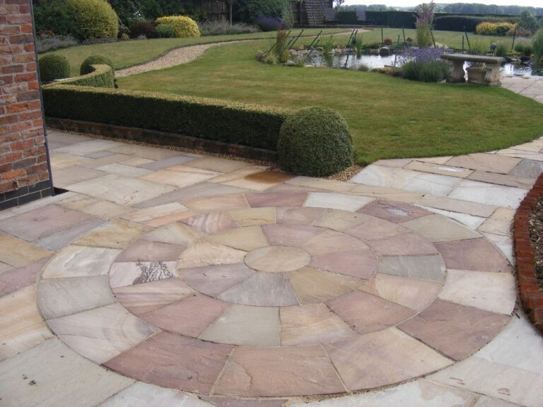 How to Install Circle Patio Slabs in Your Backyard