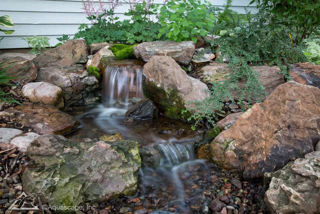 Pond-less waterfalls for outdoor patio