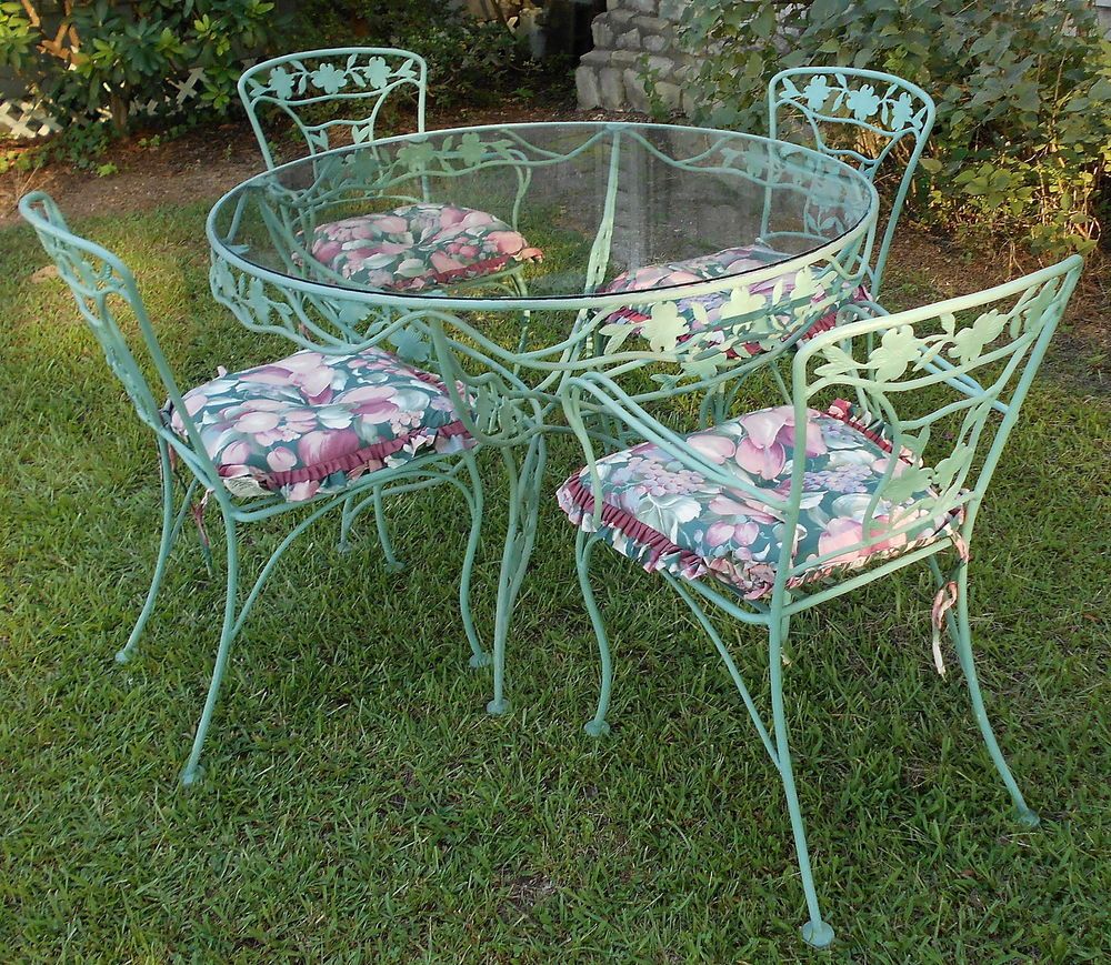 Personalized wrought iron patio furniture